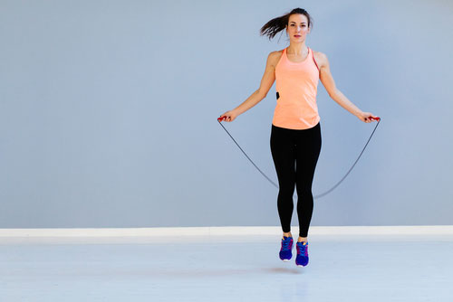 快速变瘦的跳绳方法 每天运动十分钟便可高速燃脂