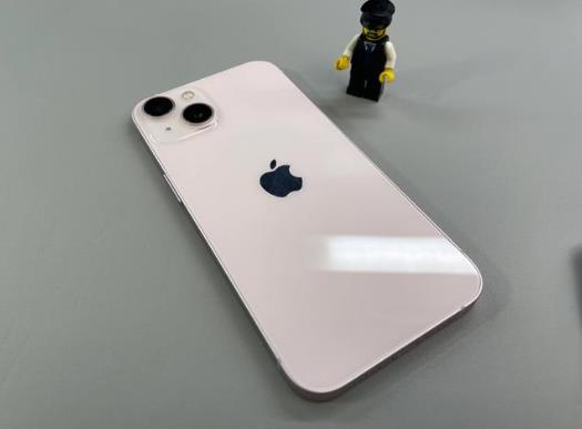 京东618买iphone14pro值得买吗？iPhone换电池对手机有影响吗