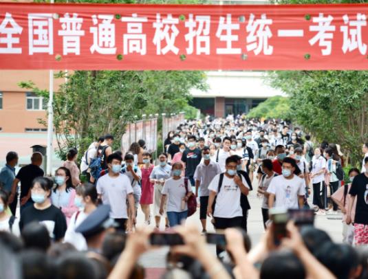 高考是打乱的还是在本校考？高考是不是在自己学校考