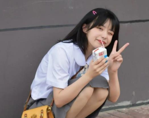 男生和你分享日常生活什么意思？两个人互有感觉的细节有哪些