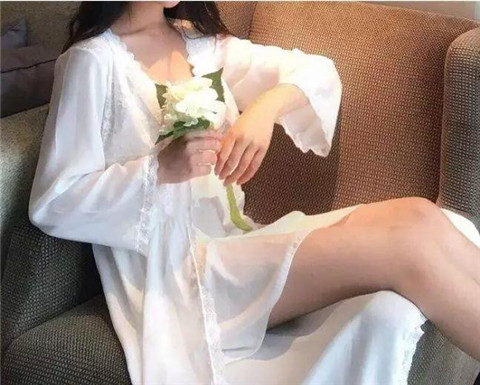 女生喜欢聊什么话题？和女孩怎么聊天