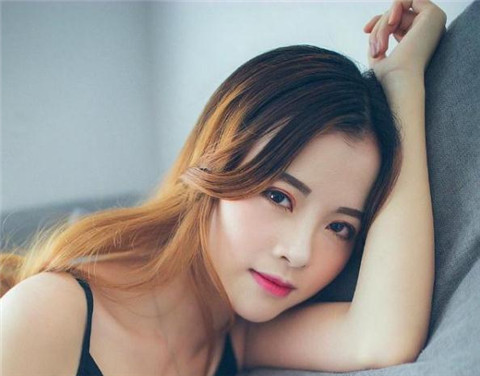 惹女朋友生气了可自己嘴笨怎么哄