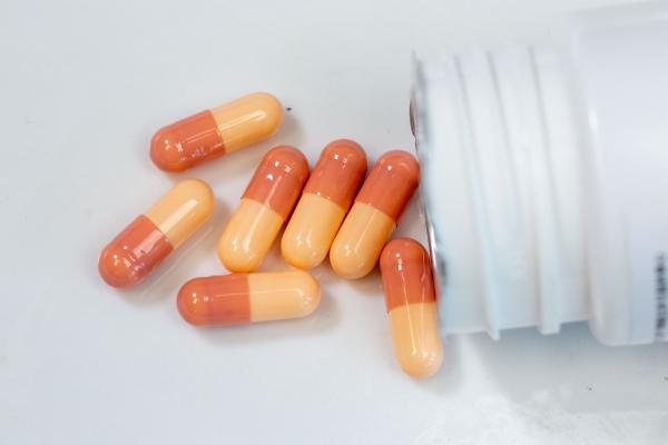 奥美拉唑肠溶胶囊怎么样 奥美拉唑肠溶胶囊有哪些功效