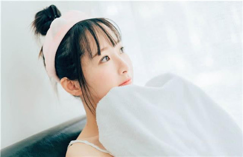 相亲女看上你的暗示，可以让你追的表示