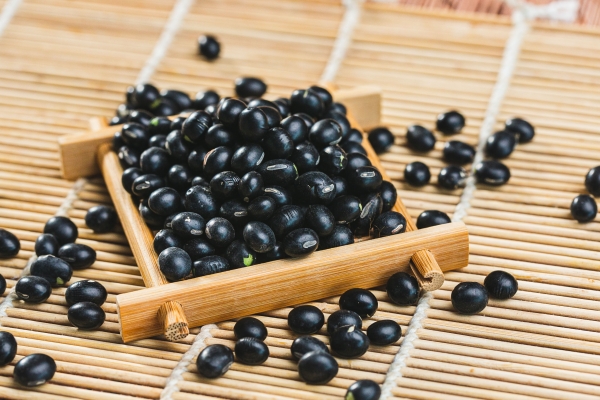 放屁多是什么原因