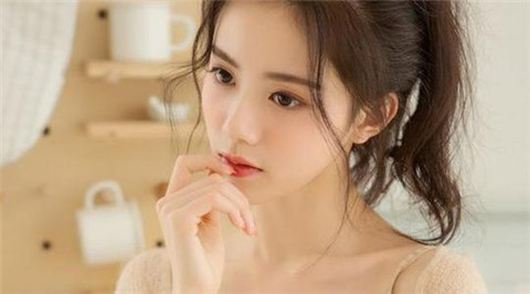 初次微信交流：如何吸引新认识女孩的注意