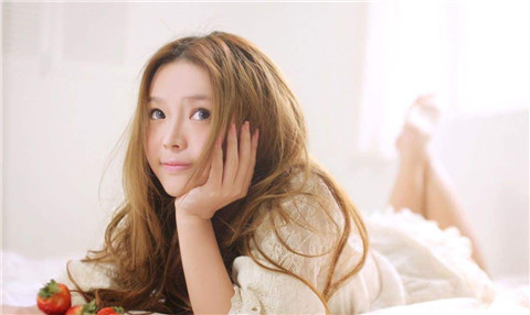 探探聊天攻略：与女生轻松对话，掌握聊天技巧提升撩妹成功率