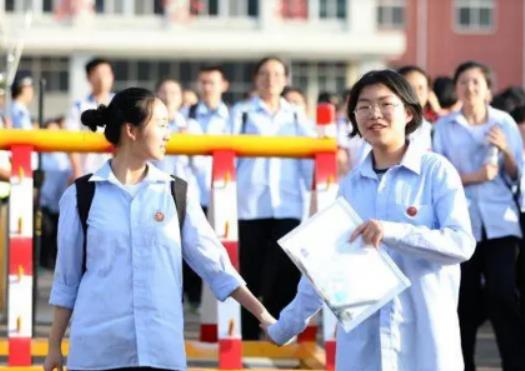 自主招生相当于保送吗？保送一般在高几