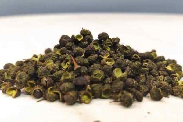 炖羊肉放花椒吗