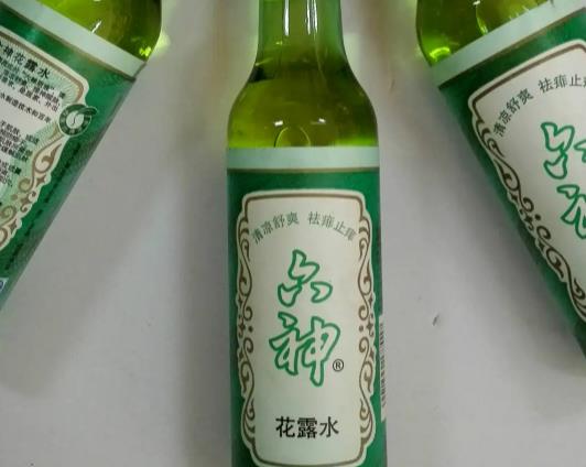 花露水怎么去除衣服上染发剂？花露水怎么清洗内衣裤