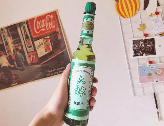 挠破皮了能用花露水吗？花露水喷头发长得快吗