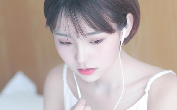 追暗恋女生的十个高情商小策略：步步为营，不露痕迹！