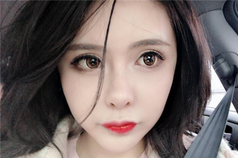 初次对话宝典：轻松开启话题之窗，巧妙化解尴尬沉默！