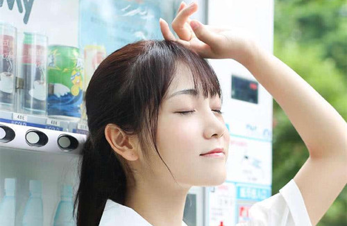 如何安抚异地女友情绪，解决矛盾纷争？贴心建议助你化解争执