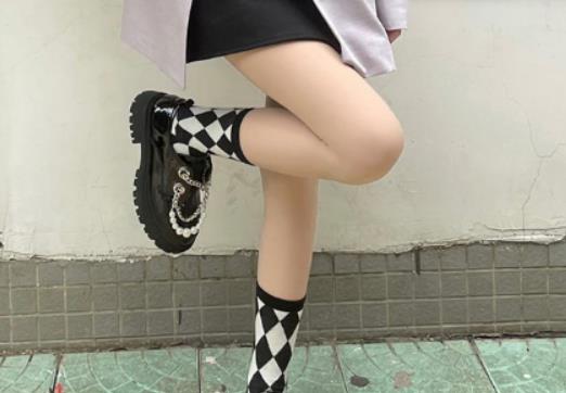 光腿神器划破了怎么办？为什么很多女生都爱穿光腿神器