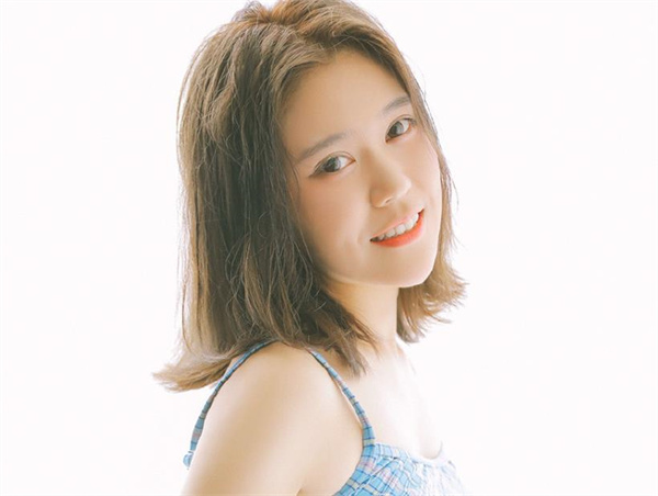 内向女生暗恋表现 内向女孩的暗恋迹象