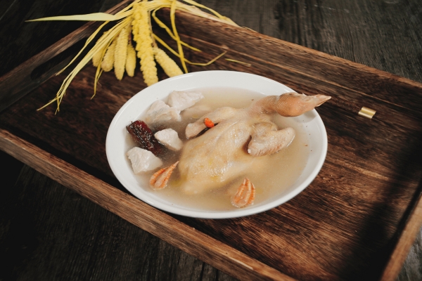鸽子汤怎么炖最营养