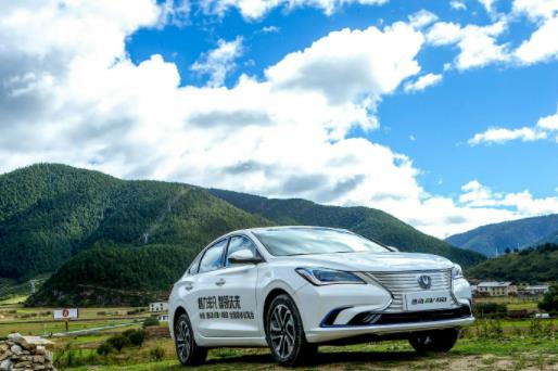 新能源汽车充电口进水了怎么办?电动车充电器一直亮红灯是怎么回事 新能源汽车充电口进水了怎么办?电动车充电器一直亮红灯是怎么回事