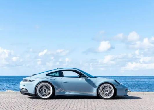 汽车超出保养3000公里了没问题吧？汽车提示保养了就要去保养了吗