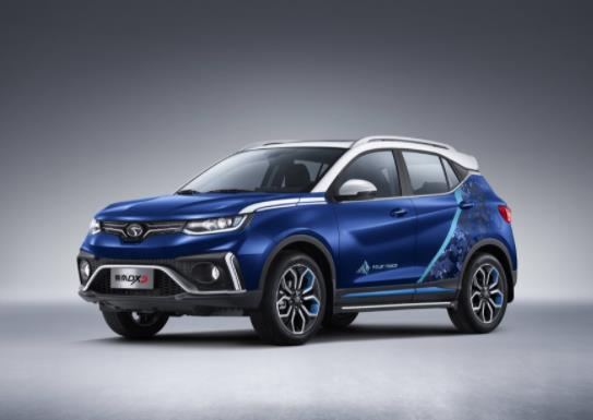 刚买新车就上高速跑了有影响吗？新车拉车得跑多少公里