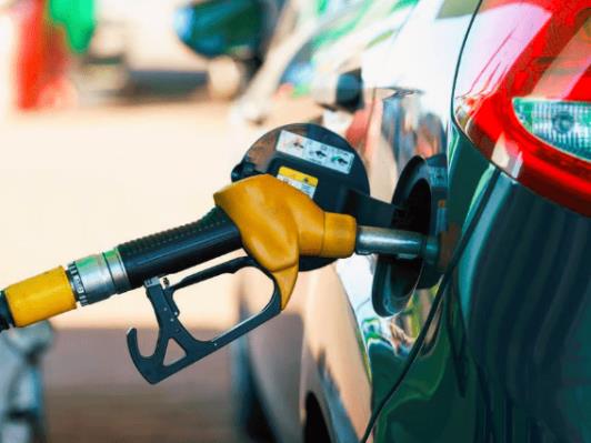 油价的涨跌与什么有关系？影响油价的因素有哪些