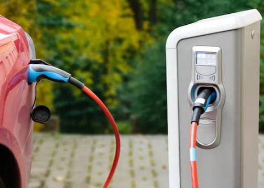 新能源车慢充好还是快充好？新能源车快充时能坐人吗