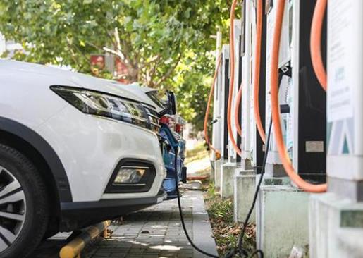 新能源车慢充好还是快充好？新能源车快充时能坐人吗