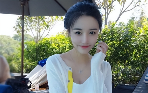 女友向男友借钱，怎么处理才不伤感情？