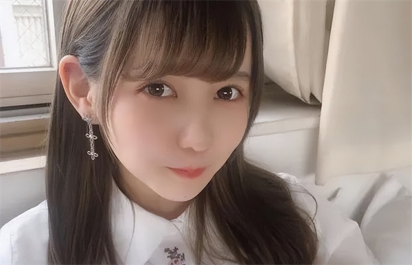 男生见到暗恋女生反应 男生面对暗恋对象的表现