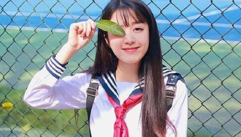 轻松与女生对话：打造话题的秘诀与技巧大揭秘